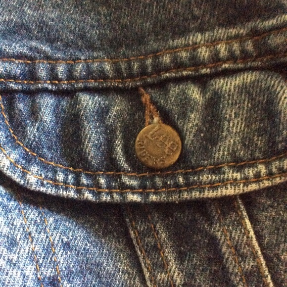 SOLD Vintage Lee Rider Jean Jacket with large inside pockets. - Picture 9 of 13